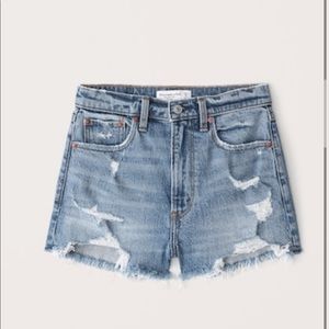 Abercrombie and Fitch high rise mom shorts